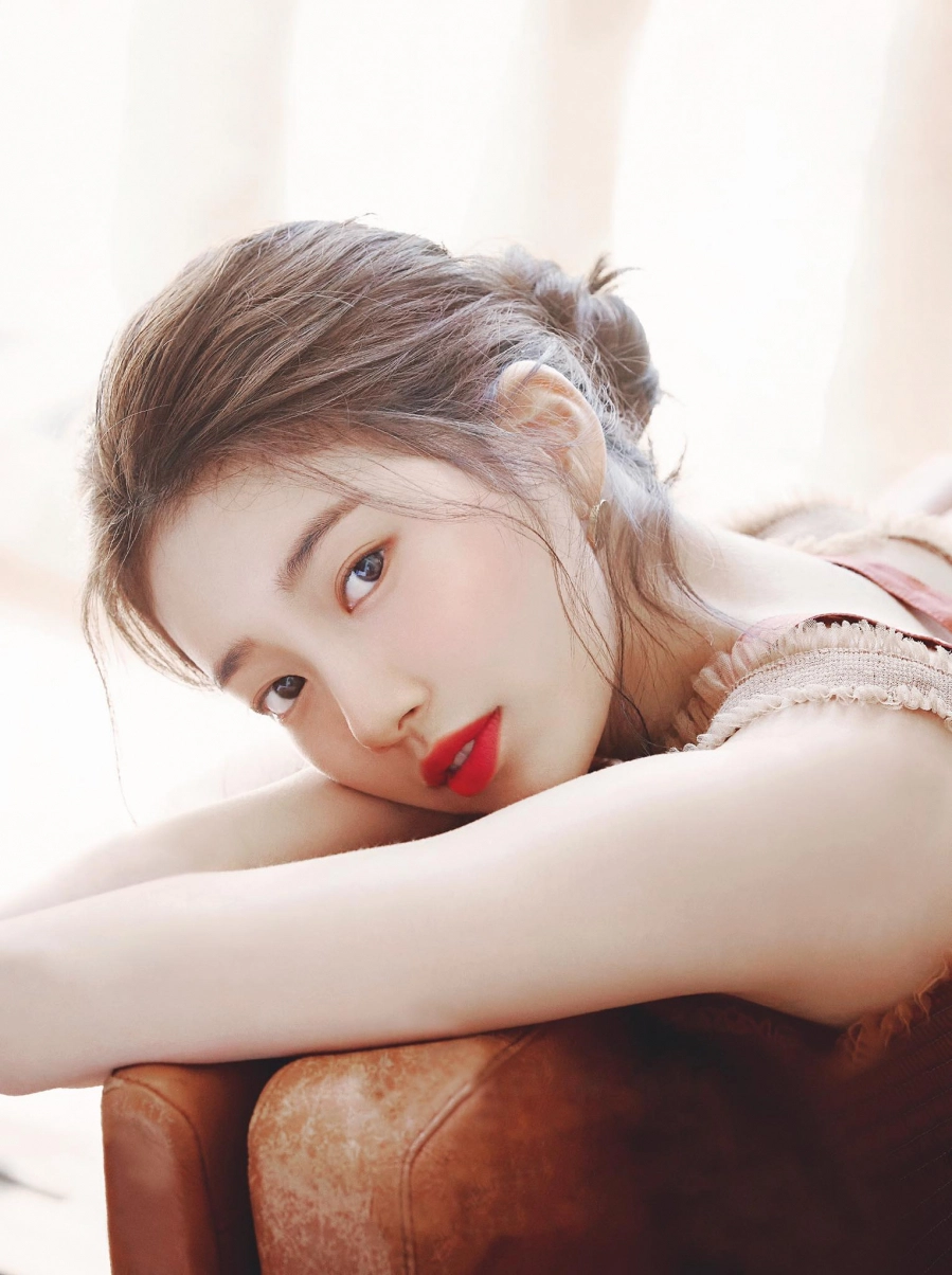 suzy3-0922-16177214284921304334708